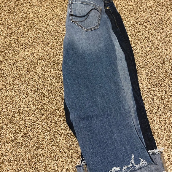 Capris - Picture 2 of 3